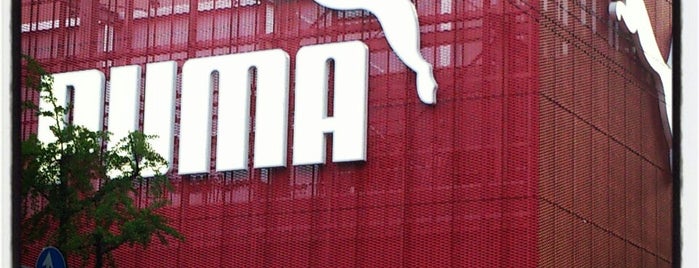 THE PUMA STORE OSAKA is one of Locais curtidos por fantasista_7.