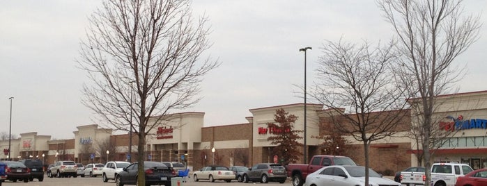 Willow Creek Shopping Center is one of Shopping.