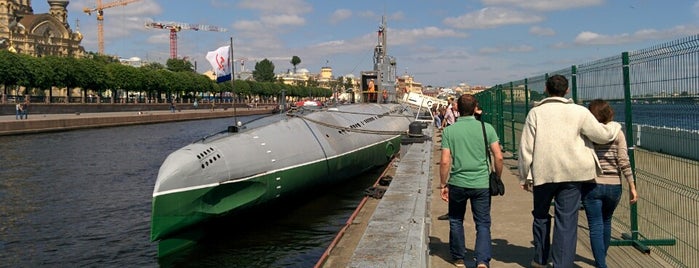 Подводная лодка С-189 is one of Питер.
