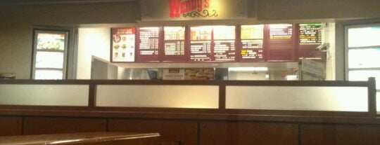 Wendy’s is one of Lugares favoritos de Fabio.