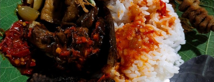 Nasi Jamblang Ibad Otoy is one of Indonesian Food (>7 Rated).