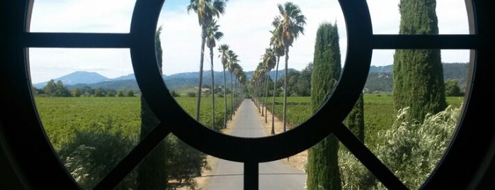 Round Pond Estate is one of Wine Country.