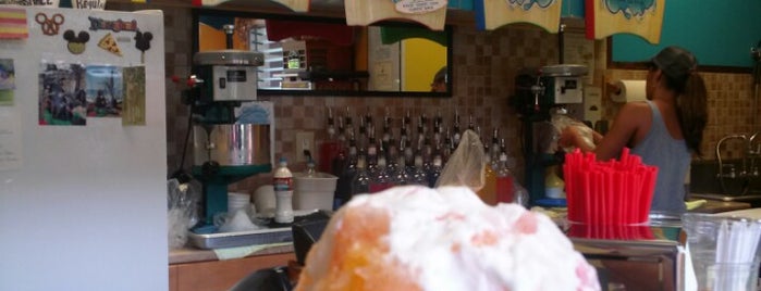 Uncle's Shave Ice & Smoothies is one of Locais curtidos por Mae.