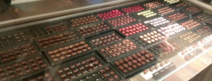 Pierre Marcolini Pâtisserie is one of Nadineさんの保存済みスポット.