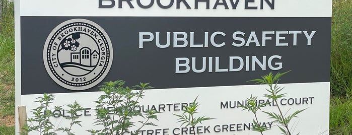 Brookhaven Pubic Safety Building is one of Lugares favoritos de Chester.