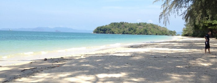 Sheraton Krabi Beach Resort is one of Hotels I've stayed at.