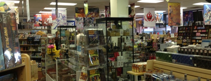 Dragon's Lair Comics & Fantasy is one of Tempat yang Disimpan Glenda.