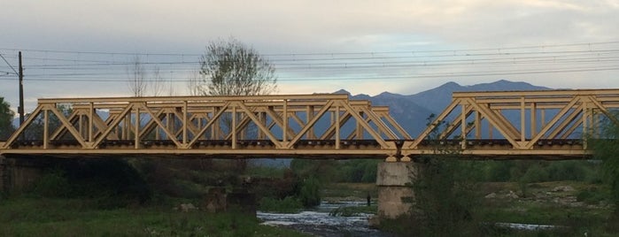 Puente Río Claro is one of Puentes - Enlaces y Túneles de Chile.