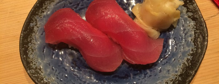 Beniya Japanese Sushi Restaurant is one of Tempat yang Disukai Foodtraveler_theworld.