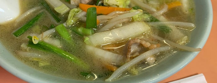 中華料理 とき is one of Tempat yang Disukai Hide.