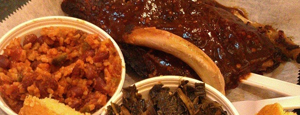 Jim Dandy's Family BBQ is one of Lugares favoritos de R.