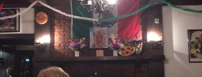 Garcia's Mexican Restaurant is one of Tempat yang Disukai Dave.