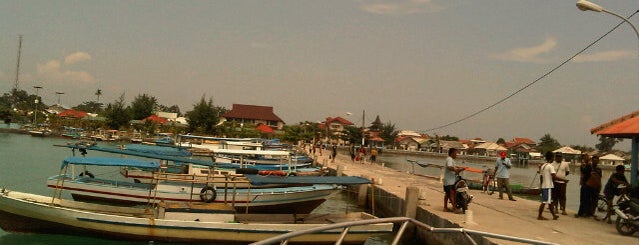 Pulau Harapan - Dermaga is one of สถานที่ที่ RizaL ถูกใจ.