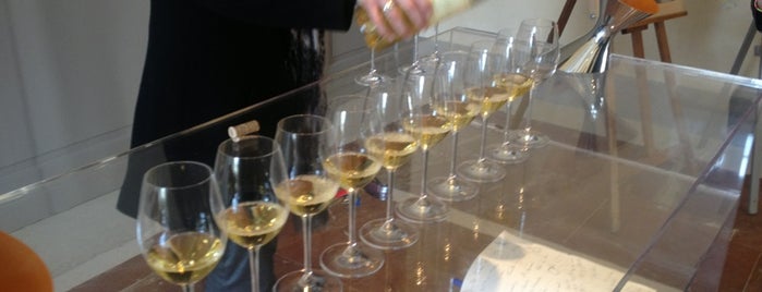 Chateau d'Yquem is one of Bordeaux's Top Spots = Peter's Fav's.