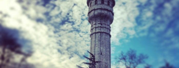 Beyazıt Kulesi is one of Tempat yang Disukai Carl.