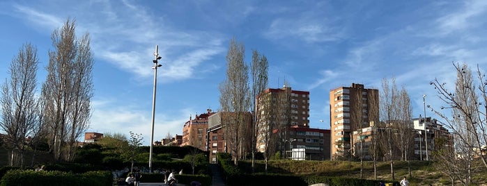 Skatepark Madrid Río is one of Must-visit Great Outdoors in Madrid.