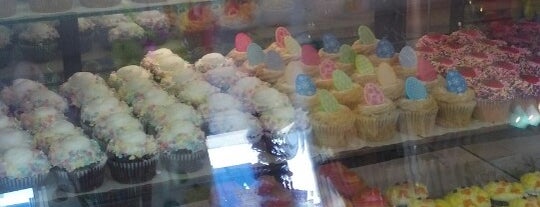 Candies N Cupcakes is one of NY.