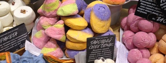 LUSH is one of Sasha : понравившиеся места.