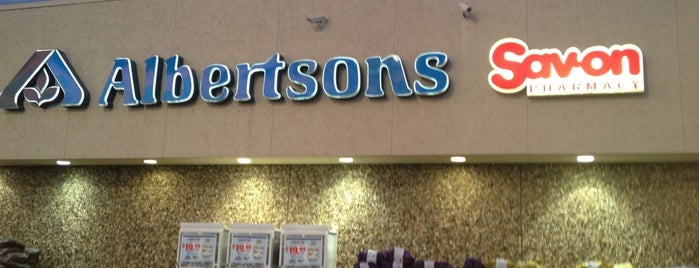 Albertsons is one of Lugares favoritos de Stacy.