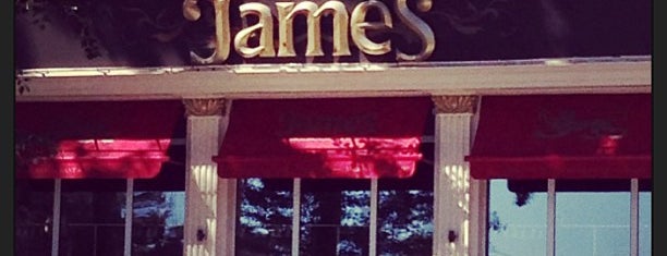 Джеймс / James is one of Tempat yang Disukai Dima.
