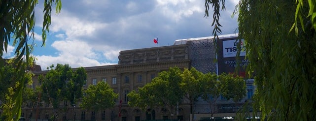 Square du Vert-Galant is one of #ParisJardinsSecrets.