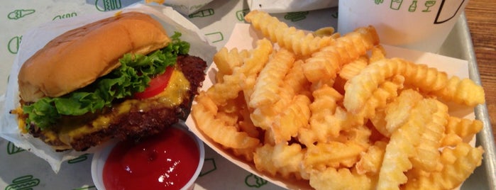 Shake Shack is one of Lieux gourmands et gourmets.
