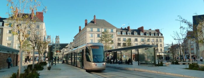 Station De Gaulle ⒶⒷ is one of Orléans.
