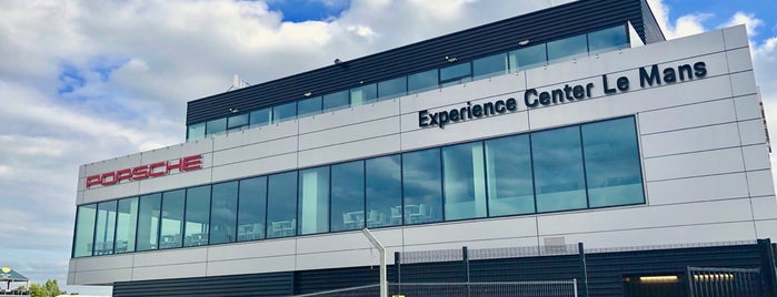 Porsche Experience Center Le Mans is one of Edgardさんのお気に入りスポット.