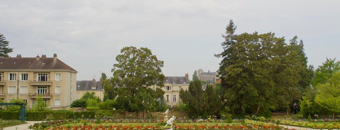 Jardin des Plantes is one of Le Mans.