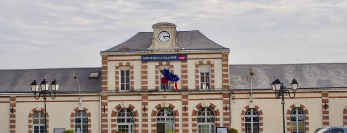 Place de la Gare is one of Sarthe.