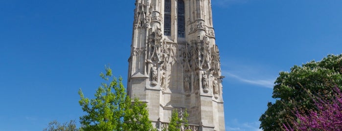 Tour Saint-Jacques is one of Locais salvos de Aurélien.