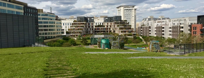 Jardin de la Vache Noire is one of Paris.