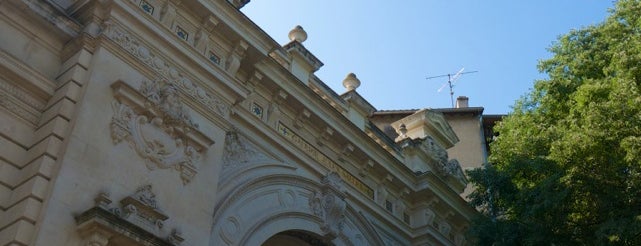 Muséum d'Histoire Naturelle de Nîmes is one of Nîmes.