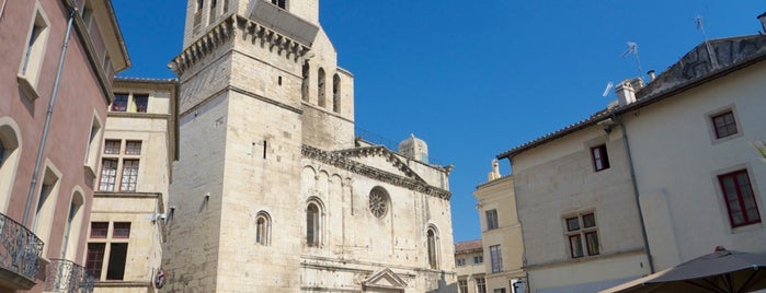 Cathédrale Notre-Dame-et-Saint-Castor is one of Nîmes.
