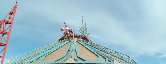 Space Mountain: Mission 2 is one of Disneyland Paris.