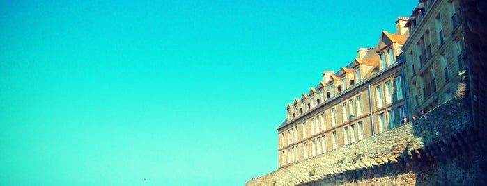 Plage de Bon Secours is one of Saint-Malo — Dinard.