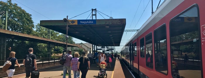 Nagykáta vasútállomás is one of Pályaudvarok, vasútállomások (Train Stations).