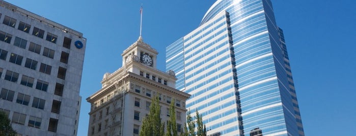 Pioneer Courthouse Square is one of Portland (OR).