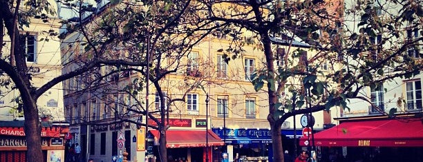 Place de la Contrescarpe is one of Places de Paris.