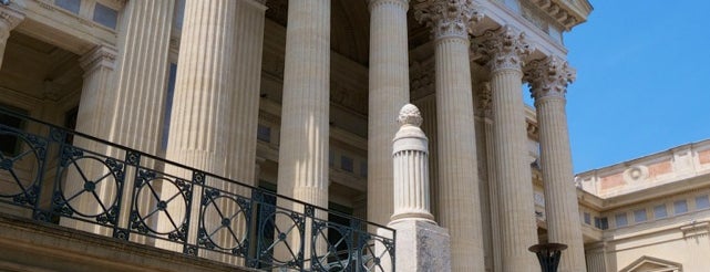 Palais de Justice is one of Nîmes.