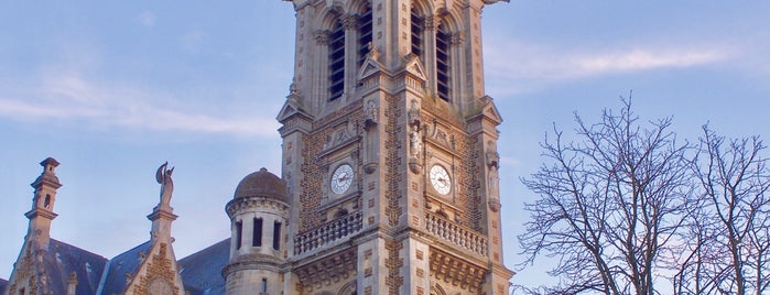 Église Saint-Benoît is one of Le Mans.