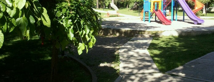 Eser Parkı is one of Tempat yang Disukai Deniz.