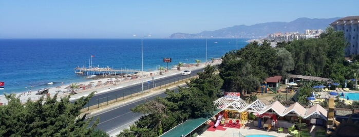 GOLDCITY Beach is one of Posti salvati di Özcan Emlak İnş 👍.