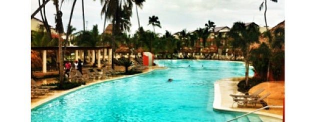 Breathless Punta Cana Resort & Spa is one of สถานที่ที่ @dondeir_pop ถูกใจ.