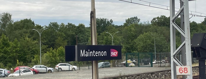 Gare SNCF de Maintenon is one of Went before.