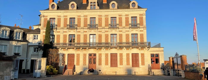 Maison de la Magie is one of Blois.