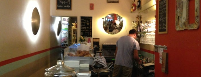 Pavesi Espressobar is one of Orte, die bastian gefallen.