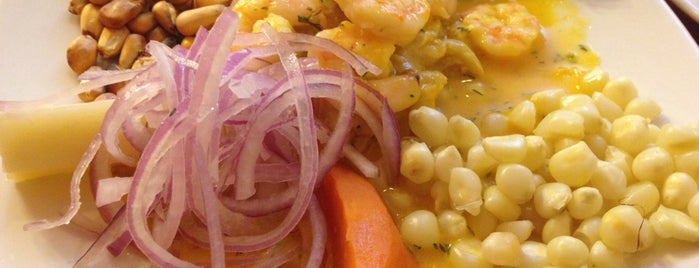 Perú Criollo is one of comida.