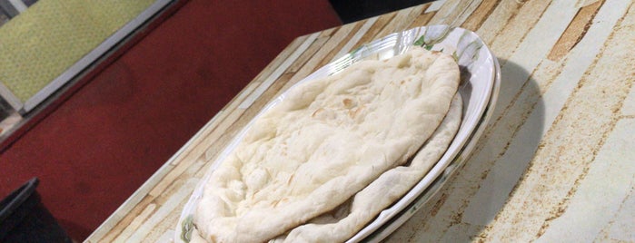 Restoran Roti Tempayan is one of makan kelate lunch dinner.