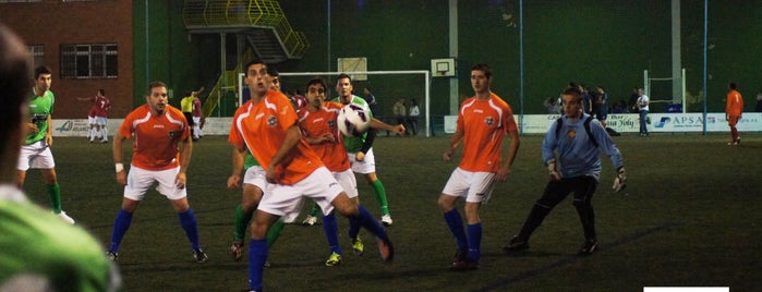 Colegio Inmaculada P.P. Jesuitas is one of Deporte.